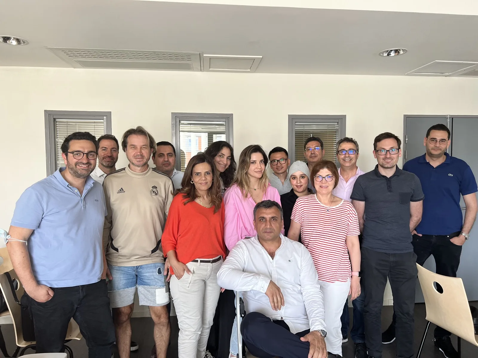 Dr. Arslan Musbeh with fellow course participants in Lyon