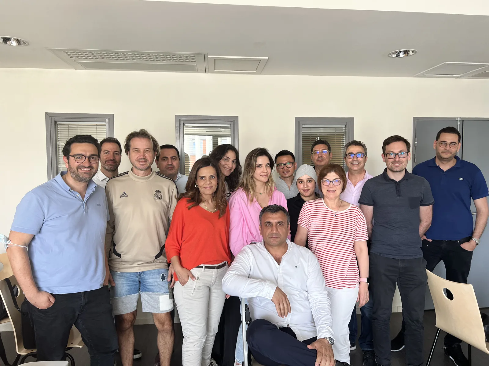 Dr. Arslan Musbeh with fellow physicians and course participants at an international hair restoration training programme
